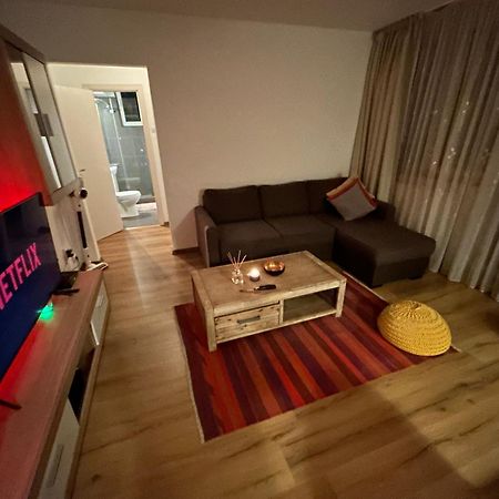 Bucharest Nord Station Apartment Bagian luar foto